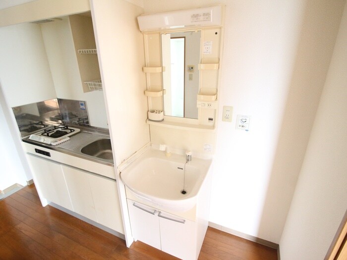 物件内観写真11　(洗面)