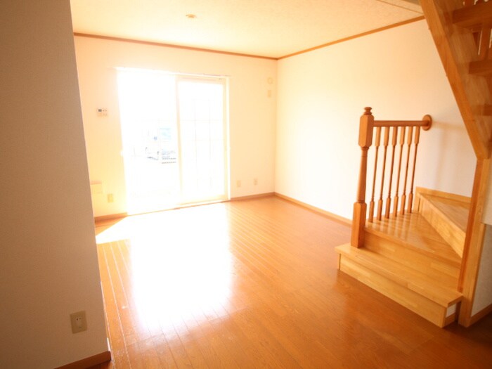 物件内観写真8　(居室)