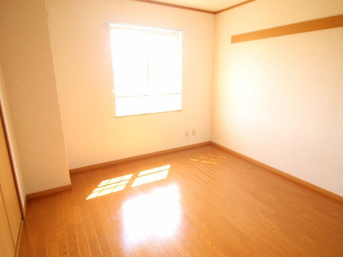 物件内観写真10　(居室)