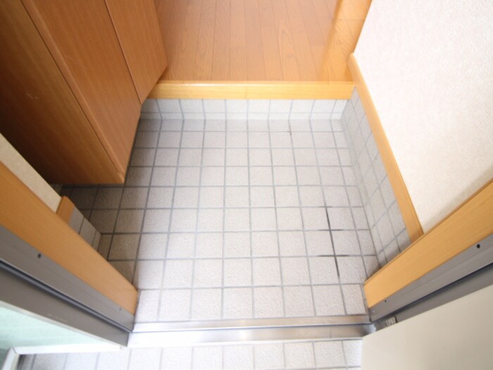 物件内観写真22　(玄関)