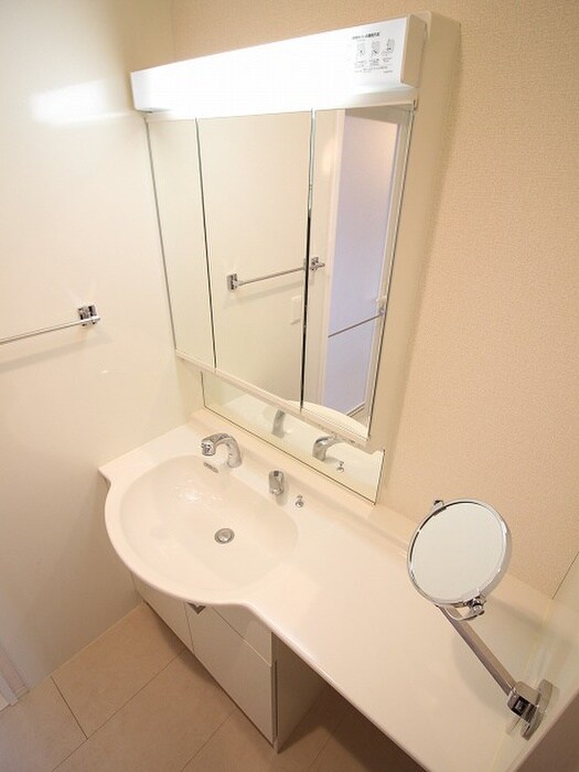 物件内観写真10　(洗面)