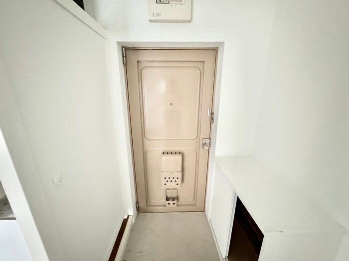 物件内観写真17　(玄関)