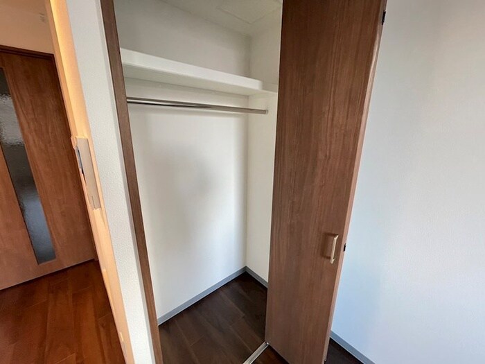 物件内観写真11　(収納)