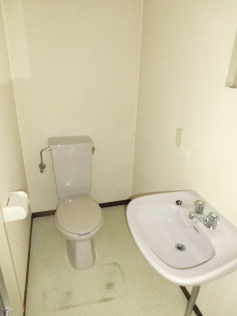 物件内観写真11　(トイレ)