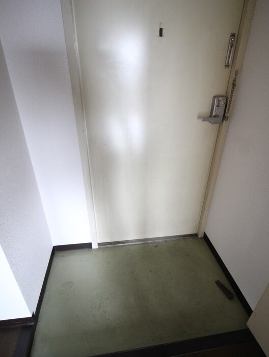 物件内観写真14　(玄関)