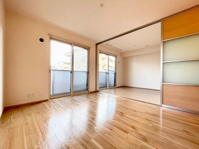 物件内観写真10　(居室)