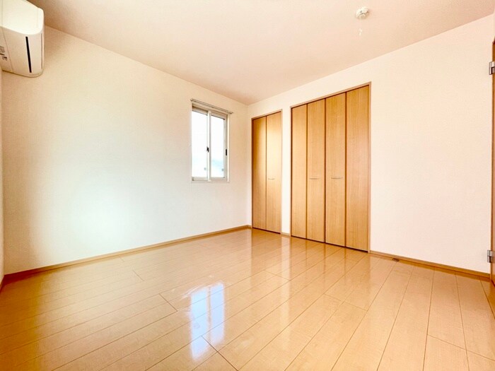 物件内観写真11　(居室)