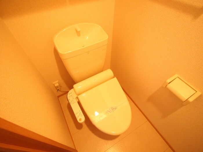 物件内観写真14　(トイレ)