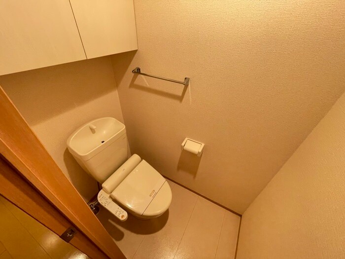 物件内観写真17　(トイレ)