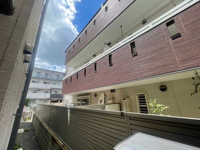 物件内観写真16　(室内からの展望)