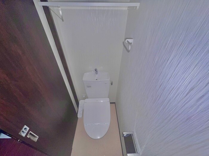 物件内観写真9　(トイレ)