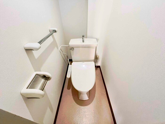 物件内観写真12　(トイレ)