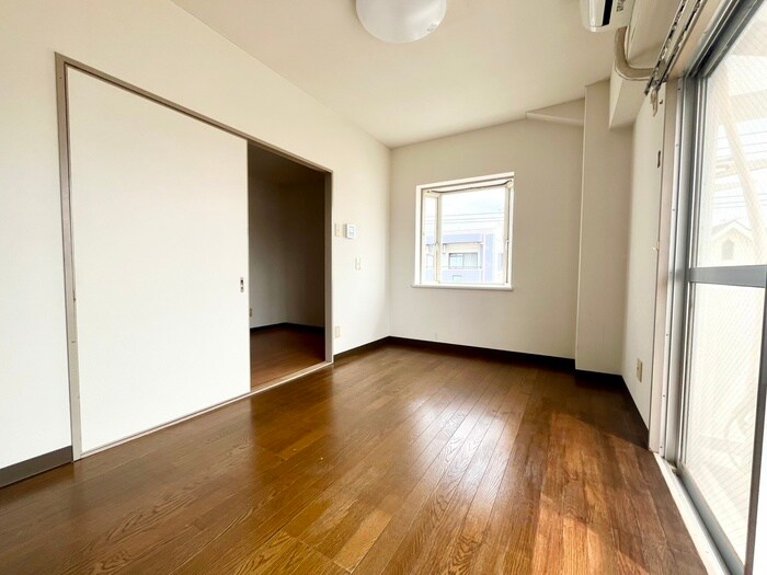 物件内観写真13　(居室)