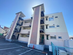四宮ﾏﾝｼｮﾝ外観写真