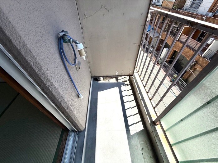 物件内観写真12　(洗濯機置場)