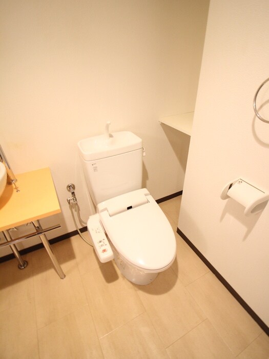 物件内観写真8　(トイレ)