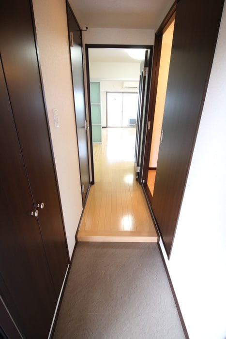 物件内観写真15　(廊下)