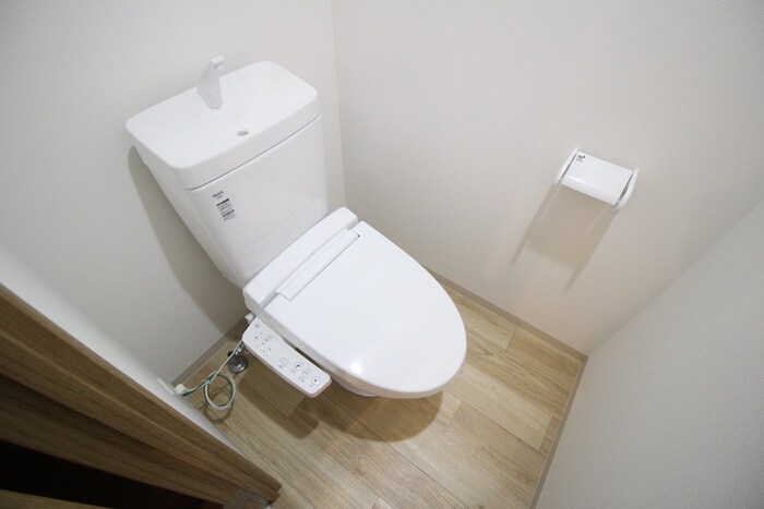 物件内観写真8　(トイレ)