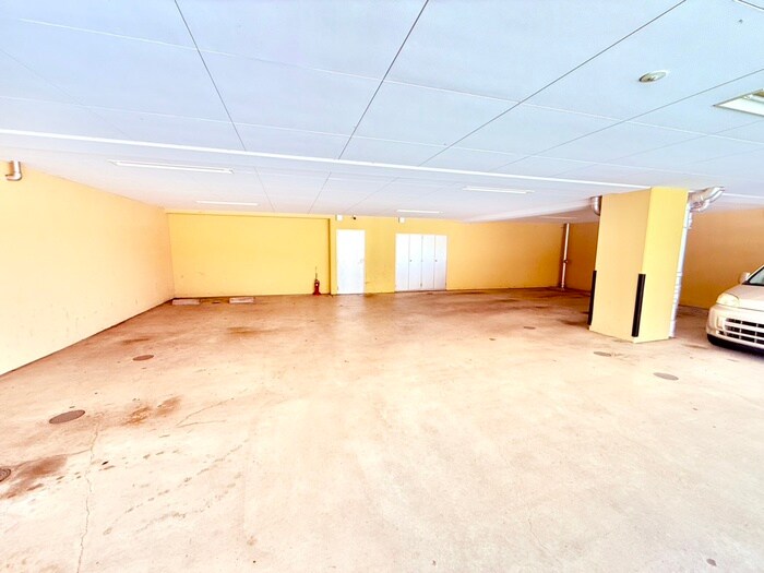 物件外観写真5　(駐車場)