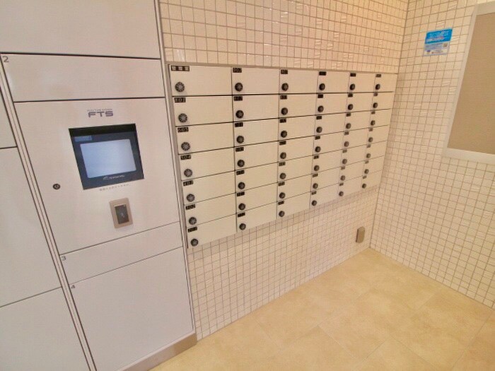 物件外観写真4　(建物設備)