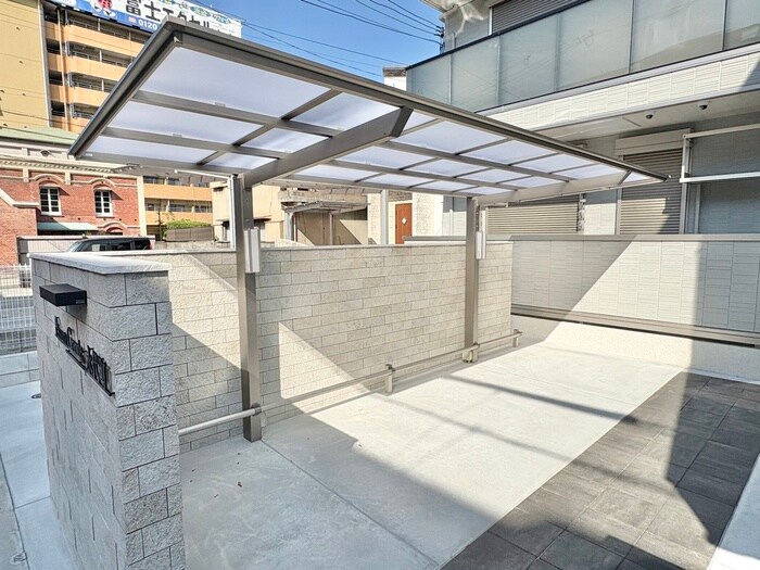 物件外観写真4　(駐輪場)