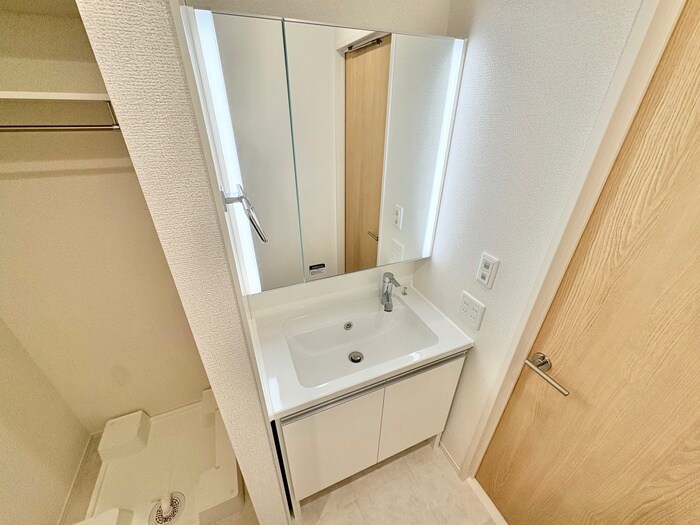 物件内観写真12　(洗面)