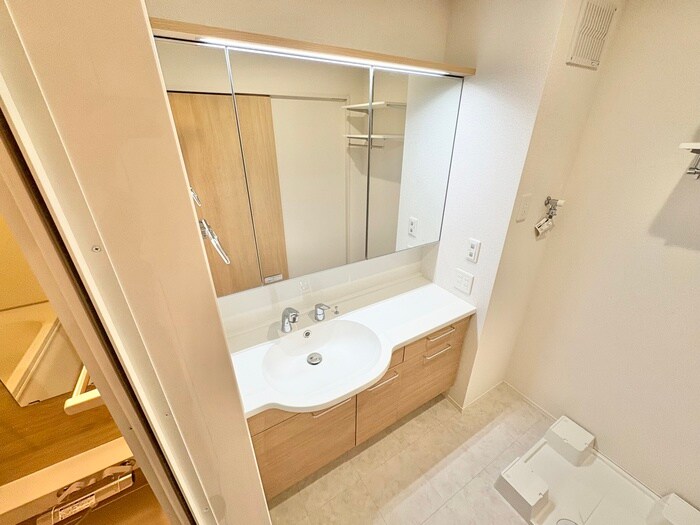 物件内観写真12　(洗面)