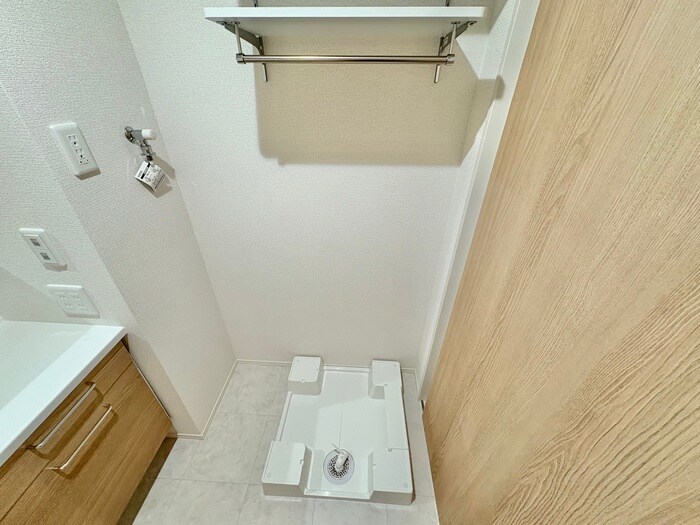 物件内観写真13　(洗濯機置場)