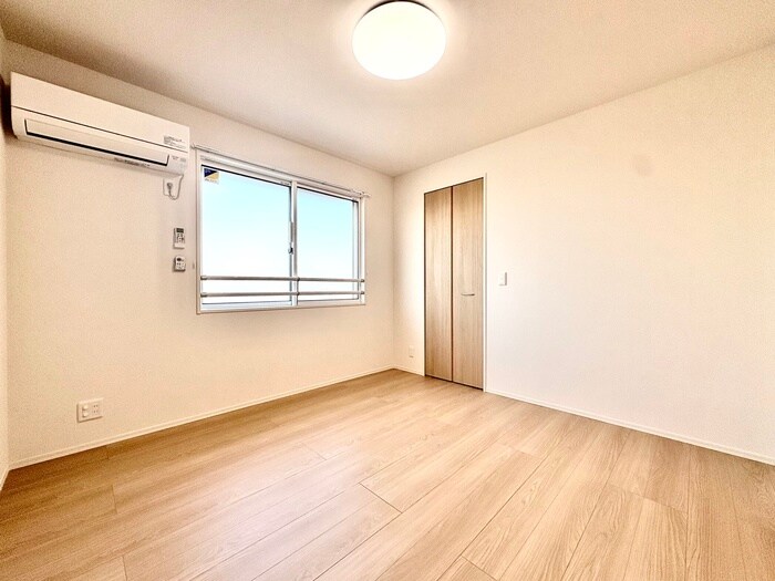 物件内観写真17　(居室)