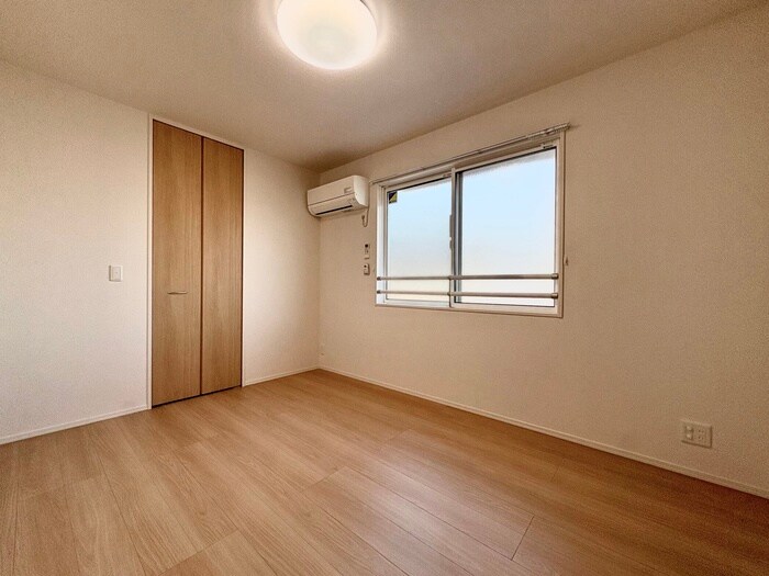 物件内観写真18　(居室)