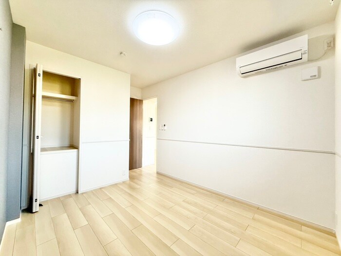 物件内観写真11　(居室)