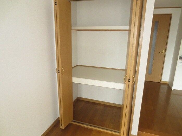 物件内観写真13　(収納)