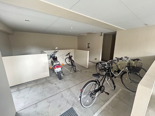 駐輪場