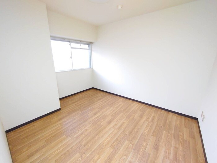 物件内観写真14　(居室)
