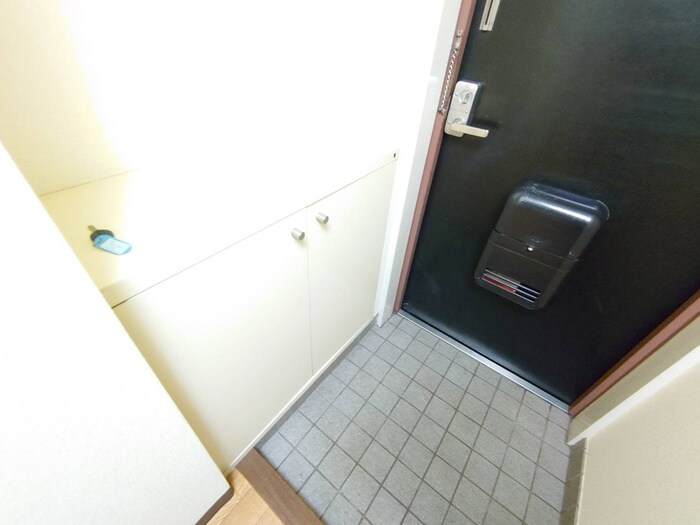 物件内観写真18　(靴箱)