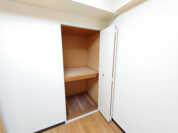 物件内観写真21　(収納)