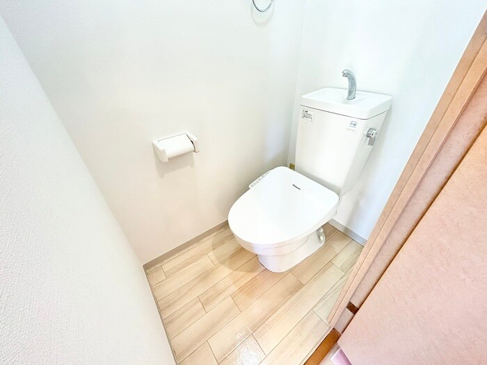 物件内観写真12　(トイレ)