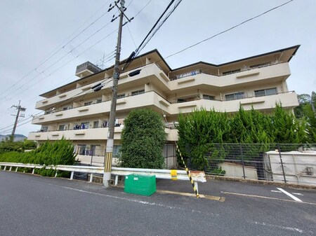 シャルム醍醐外観写真