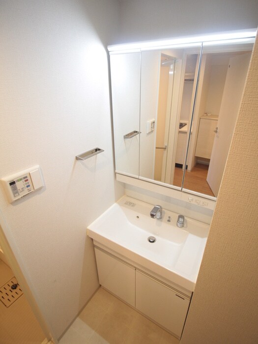 物件内観写真12　(洗面)