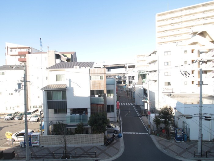 物件内観写真22　(室内からの展望)