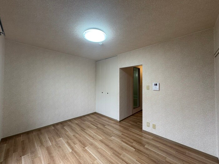 物件内観写真10　(居室)