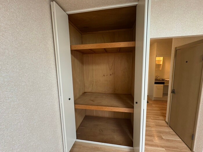 物件内観写真15　(収納)