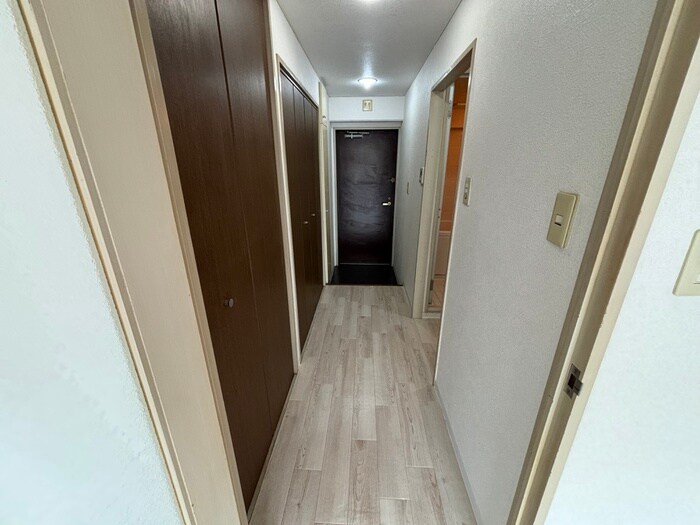 物件内観写真19　(廊下)
