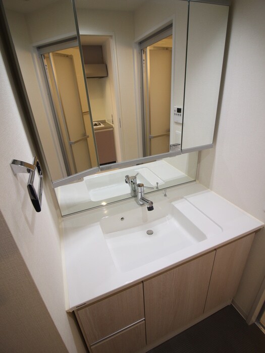 物件内観写真11　(洗面)