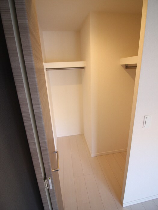 物件内観写真15　(収納)