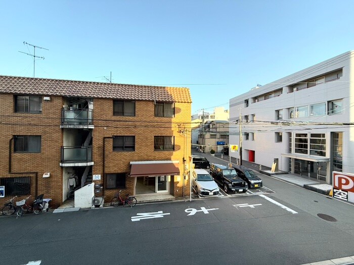 物件内観写真16　(室内からの展望)