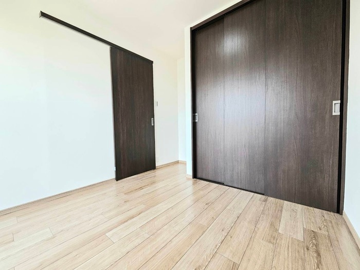 物件内観写真10　(居室)