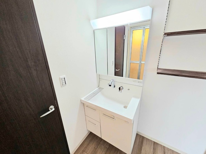 物件内観写真13　(洗面)