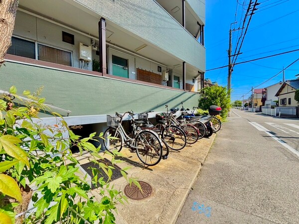 駐輪場