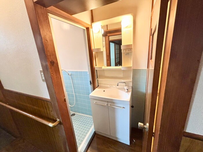 物件内観写真11　(洗面)